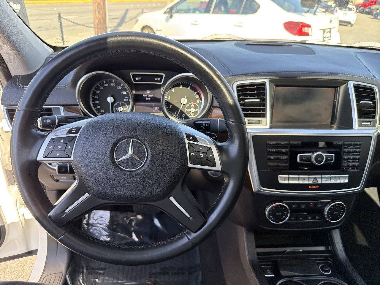 Used 2015 Mercedes-Benz GL 450 4MATIC image 27