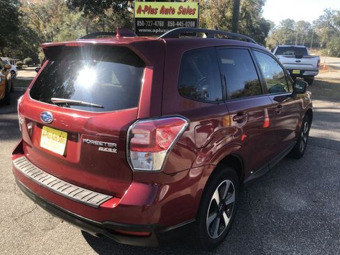Used 2017 Subaru Forester 2.5i Premium w/ Popular Package #2A image 4