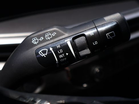 Used 2024 Kia Sorento LX FWD image 43