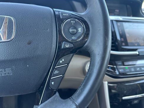 Used 2016 Honda Accord EX-L image 22