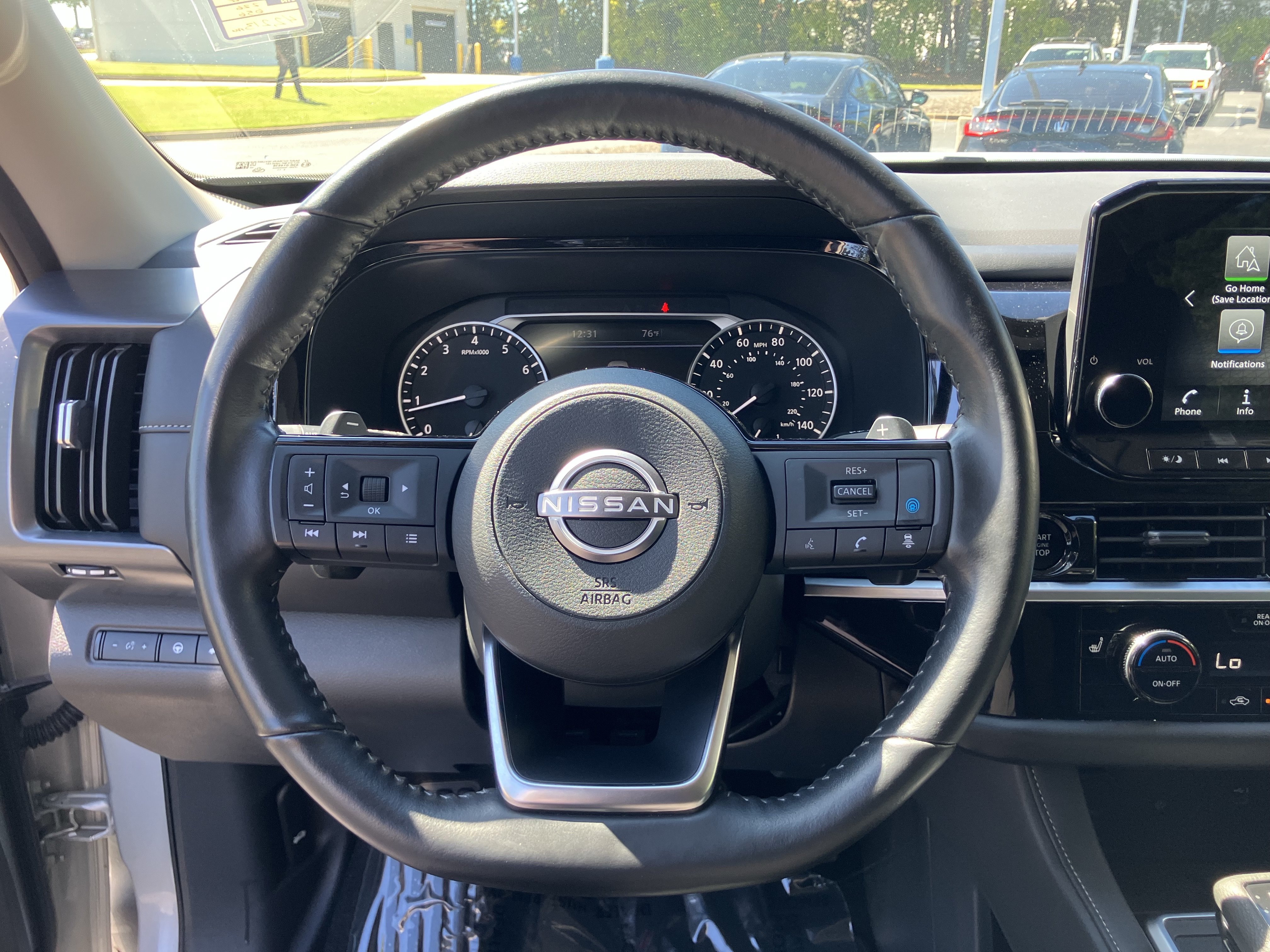 Used 2025 Nissan Pathfinder SL FWD image 20