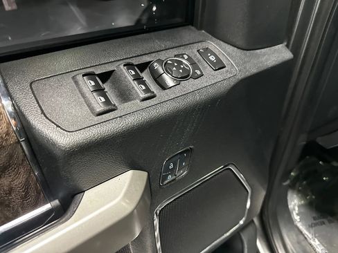 Used 2017 Ford F450 Lariat w/ Lariat Ultimate Package image 13