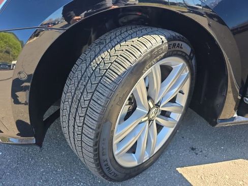 Used 2016 Volkswagen Passat 1.8T SEL Premium image 45