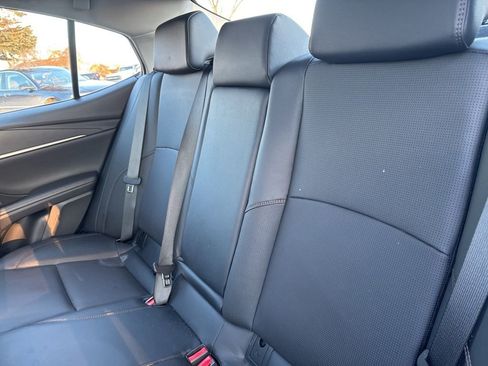 Used 2025 Toyota Camry XLE image 33