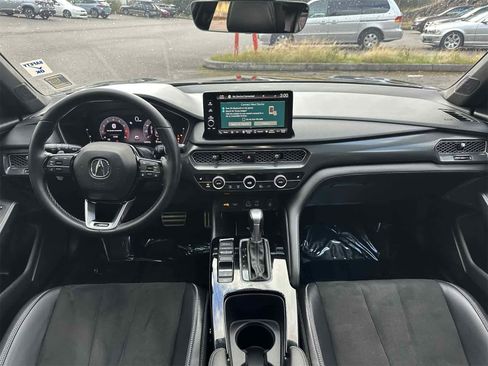 Used 2023 Acura Integra A-Spec image 9
