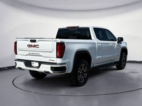 Used 2023 GMC Sierra 1500 AT4 w/ AT4 Preferred Package AWD/4WD image 8