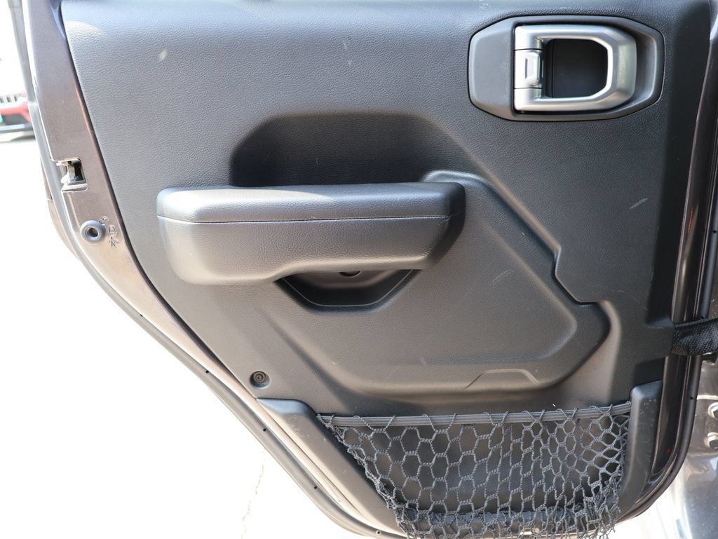 Used 2020 Jeep Wrangler Unlimited Sport AWD/4WD image 15