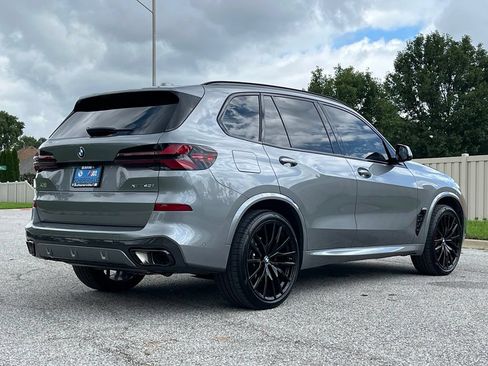 Used 2026 BMW X5 xDrive40i w/ M Sport Package AWD/4WD image 7
