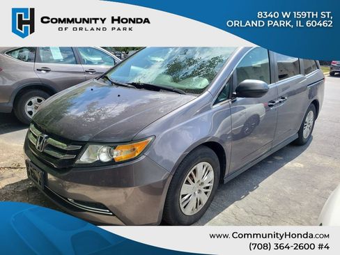 Used 2015 Honda Odyssey LX image 1