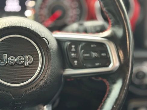 Used 2021 Jeep Wrangler Unlimited Rubicon AWD/4WD image 24