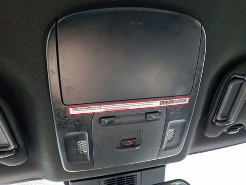 Used 2025 Toyota Camry SE FWD image 25
