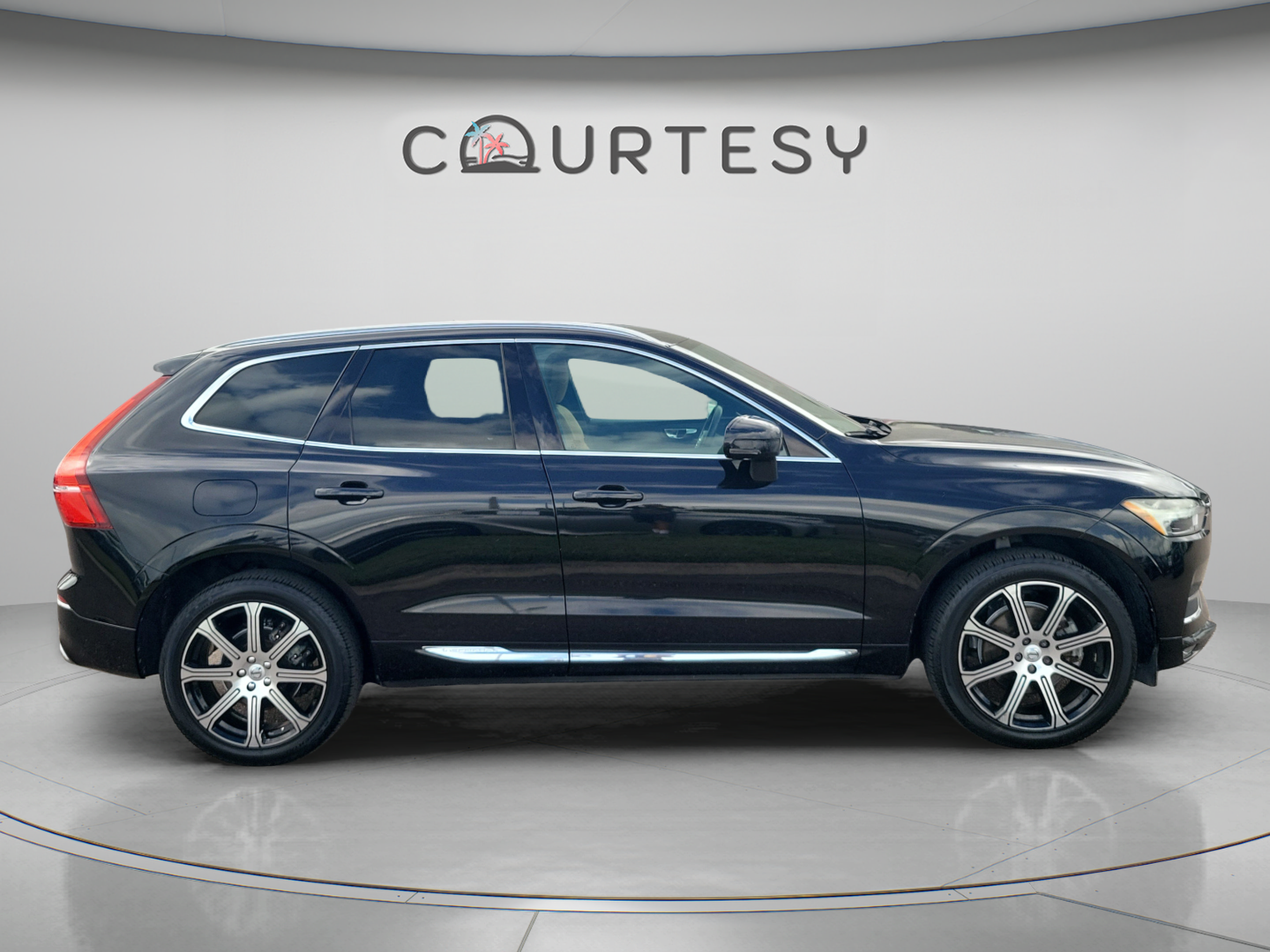 Used 2020 Volvo XC60 T5 Inscription w/ Protection Package Premier FWD image 6