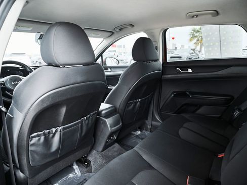 Used 2023 Kia K5 LXS image 21