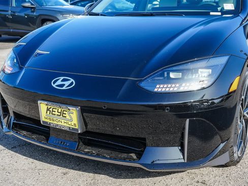 New 2025 Hyundai Ioniq 6 SEL image 8