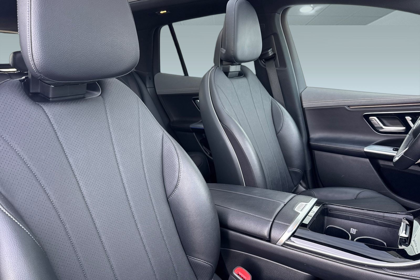 Certified 2023 Mercedes-Benz EQE 350+ 4MATIC SUV image 28