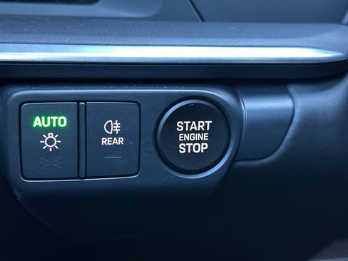 Used 2025 Porsche 911 Carrera GTS image 22