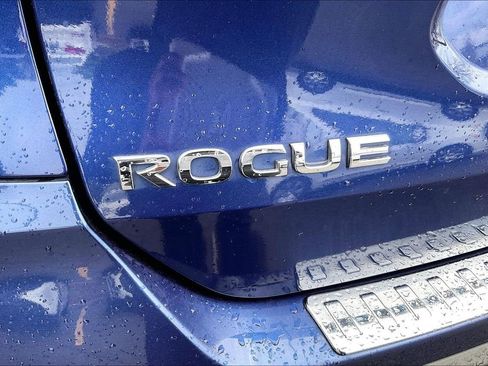 Used 2017 Nissan Rogue SL w/ SL Premium Package AWD/4WD image 35