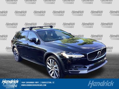New 2026 Volvo V90 B6 Cross Country Ultra w/ Protection Package Premier