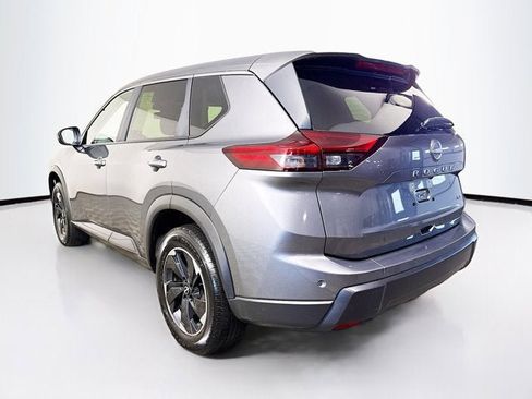 Certified 2026 Nissan Rogue SV image 7