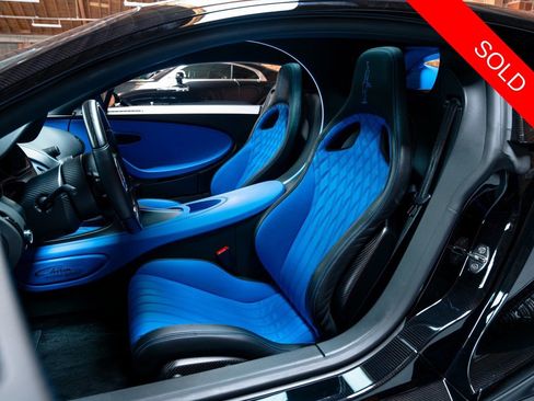 Used 2023 Bugatti Chiron Super Sport AWD/4WD image 28
