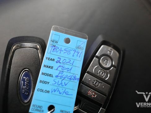 Used 2021 Ford Expedition Platinum AWD/4WD image 12