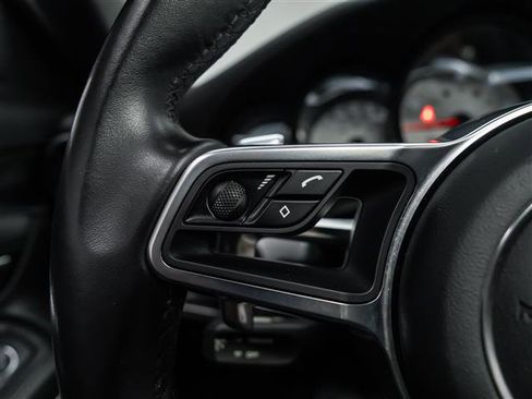 Used 2018 Porsche 911 Carrera RWD image 16