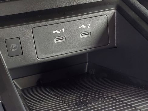 New 2025 Nissan Kicks SR w/ SR Premium Package image 24