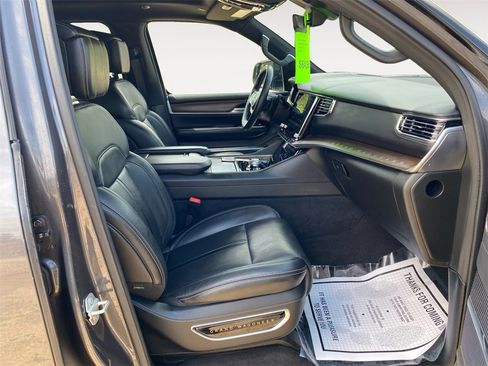 Used 2024 Jeep Grand Wagoneer L 4WD image 15