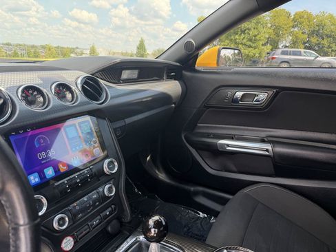 Used 2017 Ford Mustang GT w/ GT Performance Package RWD image 12