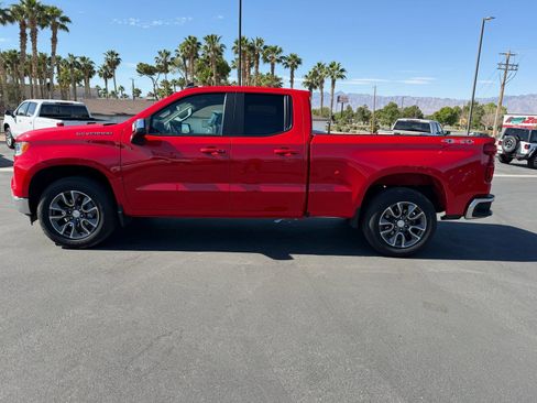 Used 2023 Chevrolet Silverado 1500 LT AWD/4WD image 6