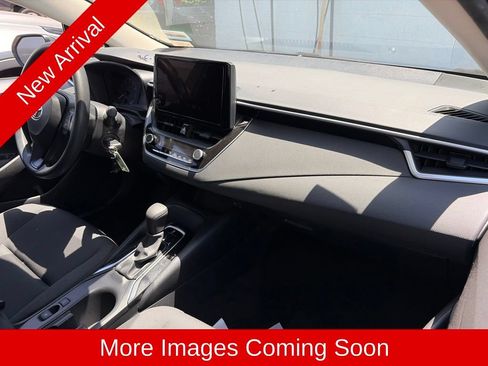 Used 2024 Toyota Corolla LE FWD image 11