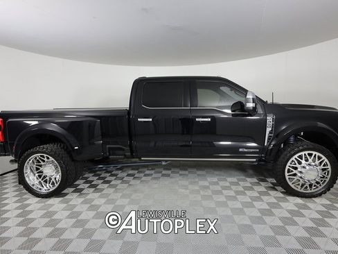 Used 2024 Ford F450 Limited w/ FX4 Off-Road Package image 4