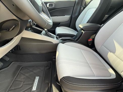New 2026 Hyundai Venue SEL FWD image 12