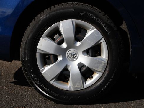 Used 2009 Toyota Camry image 34