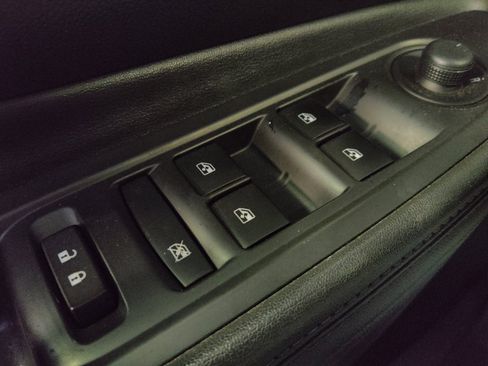 Used 2019 Buick Encore Preferred FWD image 27