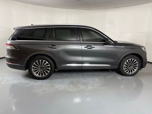 Used 2020 Lincoln Aviator Reserve w/ Elements Package Plus image 9