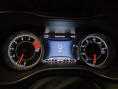 Used 2019 Jeep Cherokee Limited AWD/4WD image 23