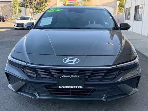 Used 2024 Hyundai Elantra SEL FWD image 9