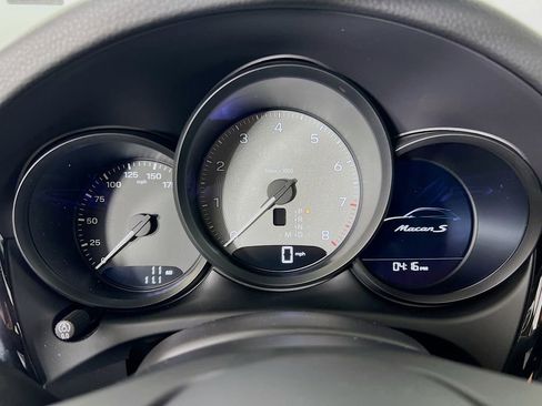 New 2026 Porsche Macan S image 13