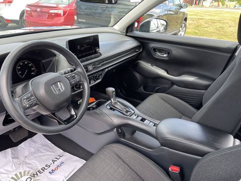 Used 2024 Honda HR-V LX image 4