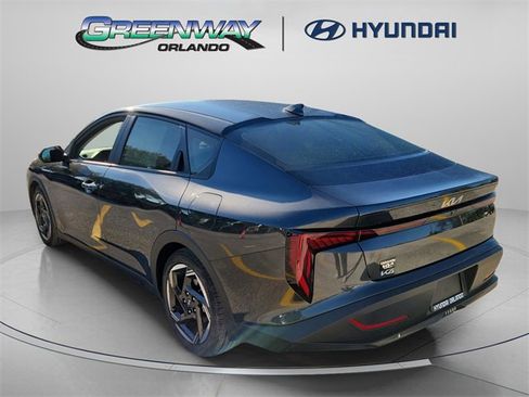 Used 2025 Kia K4 EX image 3