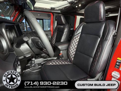 Used 2025 Jeep Wrangler Unlimited Rubicon AWD/4WD image 25