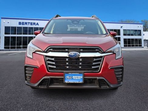 Used 2025 Subaru Ascent Premium AWD/4WD image 2