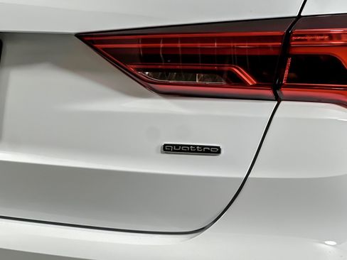 New 2025 Audi Q3 2.0T Premium image 23