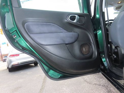 Used 2015 FIAT 500L Trekking FWD image 32