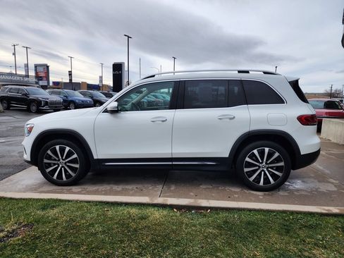 Used 2023 Mercedes-Benz GLB 250 image 8