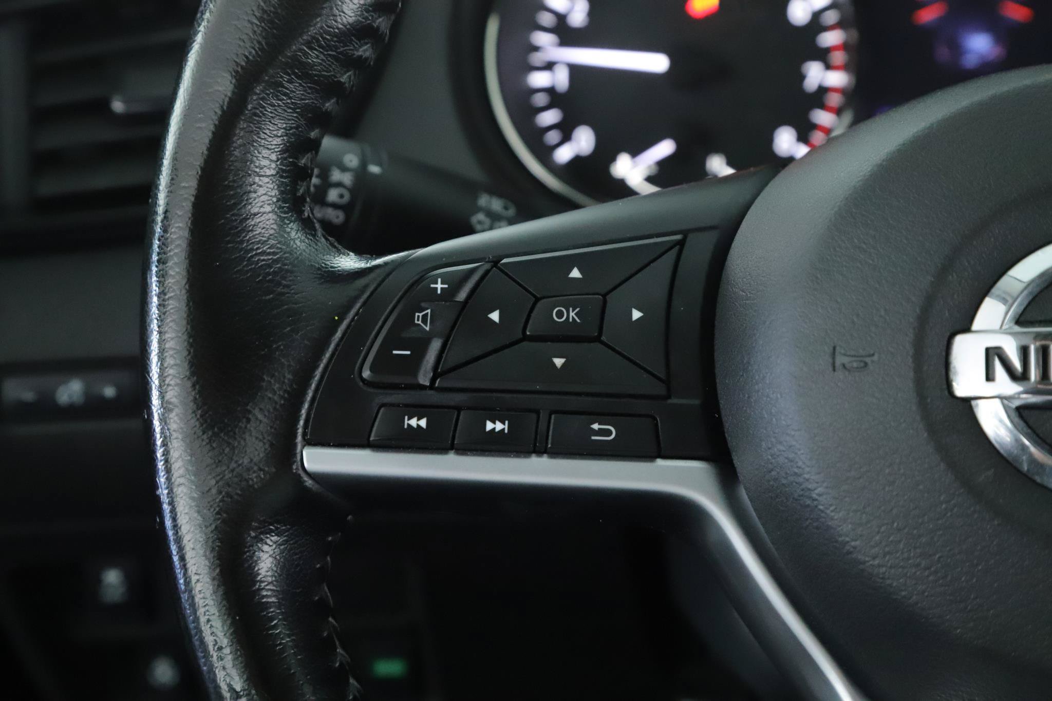 Used 2020 Nissan Rogue Sport SL AWD/4WD image 9