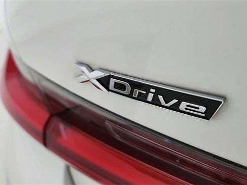 Used 2025 BMW 330i xDrive Sedan image 18