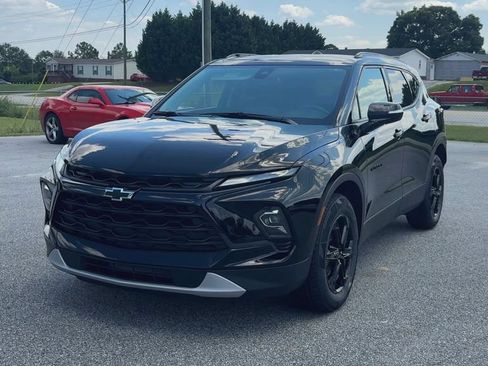 Certified 2024 Chevrolet Blazer LT w/ Midnight/Sport Edition FWD image 4