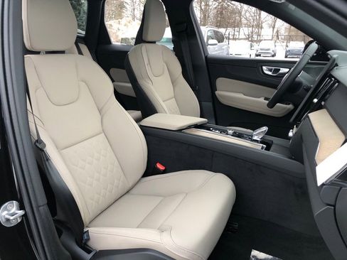 New 2026 Volvo XC60 B5 Plus w/ Protection Package Premier image 31